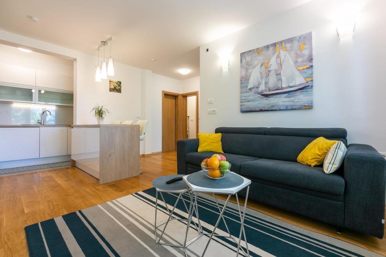 Apartment Olive Selce Buitenkant foto