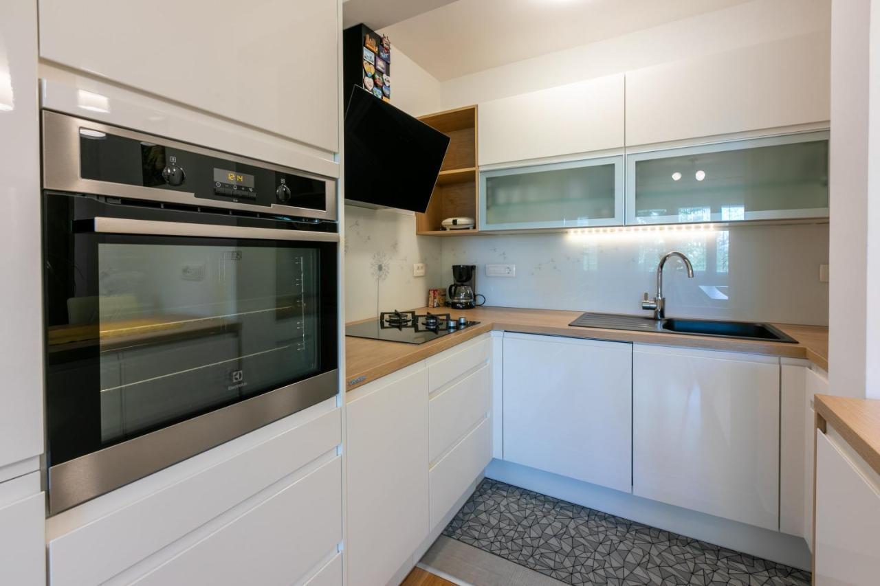 Apartment Olive Selce Buitenkant foto