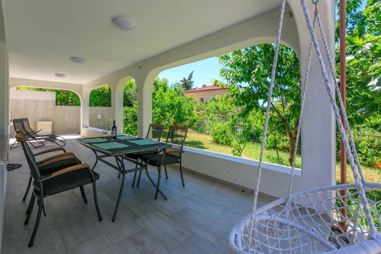 Apartment Olive Selce Buitenkant foto